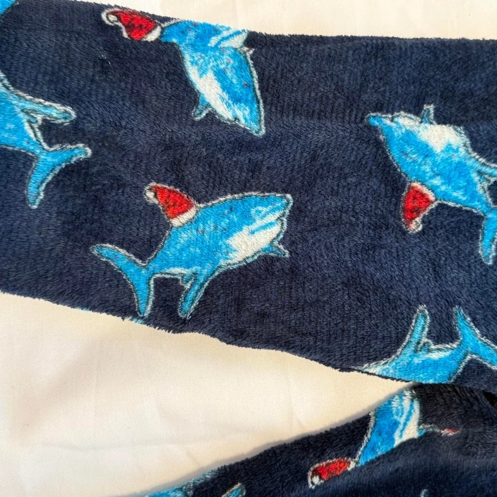 Holiday time boys 6/7 blue shark with Santa hat fuzzy pajama pants